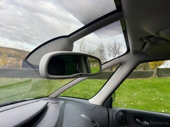 RENAULT ESPACE 2,0 DCI 110 KW 7 MÍST ČR - 19