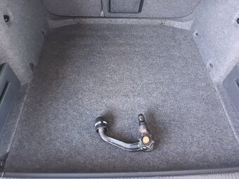 Škoda Octavia 2,0 TDI,ELEGANCE,SERVIS,TAŽNÉ - 19