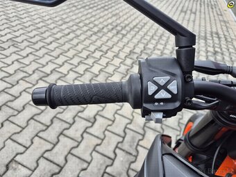 KTM 890 Duke R - 19