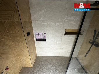 Prodej bytu 3+kk, 95 m², Dvory - 19