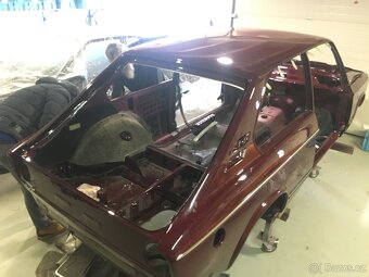 BMW 2002 Touring Malaga Rot Zlevněno - 19