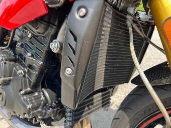 Prodám TRIUMPH SPEED TRIPLE R - 19