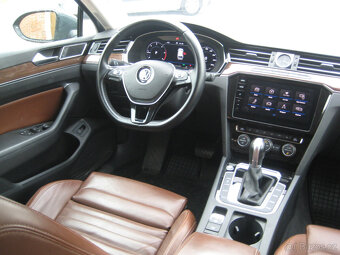 VOLKSWAGEN PASSAT VARIANT 2.0 TDi 110 KW DSG - 19