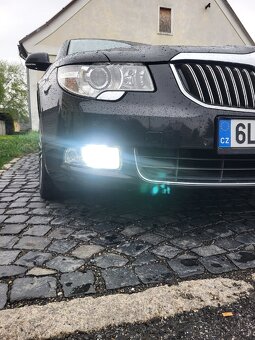 Škoda superb 2 tdi webasto Laurin & Klement - 19
