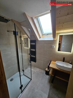 Dvě  horské chaty navzájem propojené ,  240m2, pozemek 834m2 - 19