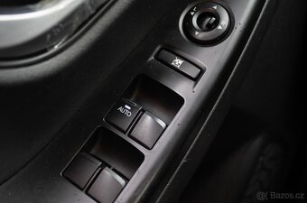 Hyundai ix20 1.4 DOHC 66 kW - 19