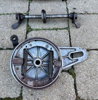 ČZ 125 T - přední a zadní kolo - 19