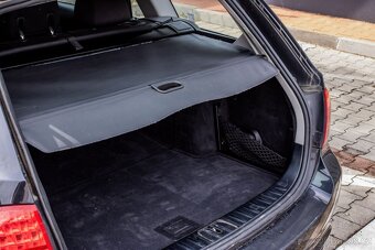 BMW Rad 3 Touring 318d - 19
