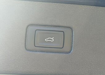 Audi Q7 3.0 TDI SLINE QUATTRO BOSE nafta automat 160 kw - 19