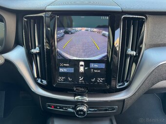 Volvo XC60 2.0 AWD 140kW Geartronic Panorama Kamera Tažné - 19