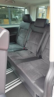 VW MULTIVAN T5.1 2.0TDI 103KW 2X ŠOUPAČKY R.V.2012 - 19