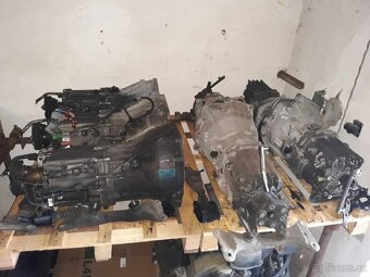 BMW 3 E9X E91 E90 karosářské díly dveře kapota nárazník - 19