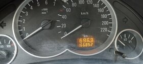 Opel Corsa 1,4i Twinport 66kW, r.v.2004, 166000 km - 19