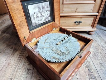 Starožitný hrací stroj Polyphon, 1895 - 19