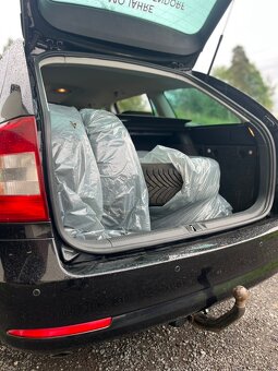 ŠKODA OCTAVIA 2 2.0 TDI, STYLE, SERVIS, ALU - 19