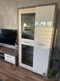 Krásná obývací stěna top stav s podsvícením - 19