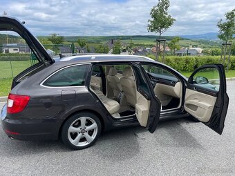 Škoda Superb 2 3.6 V6 4x4 combi TOP - 19