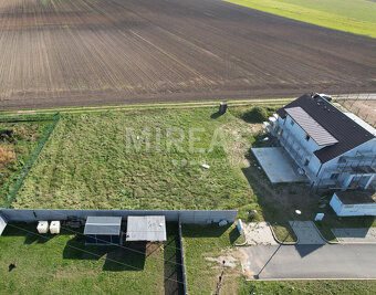 Nedomice, prodej RD 4+kk, 92 m2 na pozemku o výměře 1 066 m2 - 19