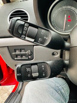 Alfa Romeo Brera 2,2 JTS - 19