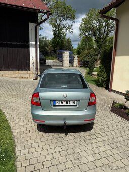 Prodám Škoda Octavia 2, 1.8Tsi, 213tis.km ma nejeto. - 19