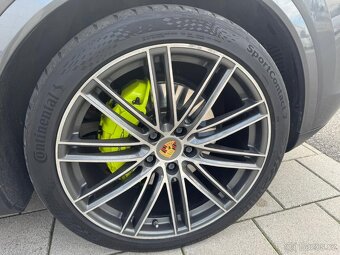 Porsche Cayenne E-Hybrid 4x4 A/T - 19