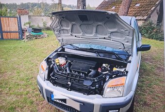 Ford Fusion 1.4 benzín r.v.2006 - 19