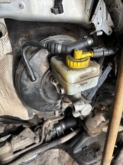 Náhradní díly - 19