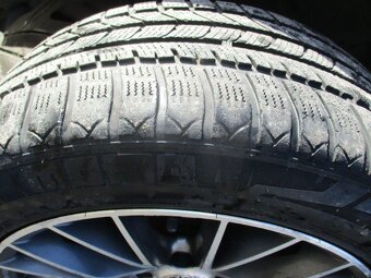 320d Sport Line Touring 135kw Automat Xenon GPS 02/2013 - 19
