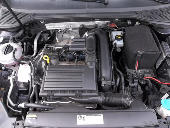 VW Passat B8 1,4 TSI Kombi, r.v. 03/2015, najeto jen 125tkm - 19