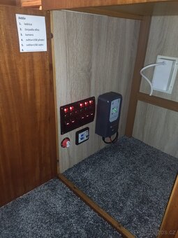 Karavan-obytný přívěs Astra 380 - 19