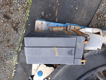 Iveco Eurocargo 7.5E21 E6 r.v. 12/2015 po dílech. - 19