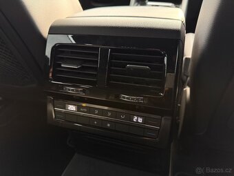 VOLKWAGEN TOUAREG 3.0TDI 210kW • RLINE • VZDUCH • MASÁŽE - 19