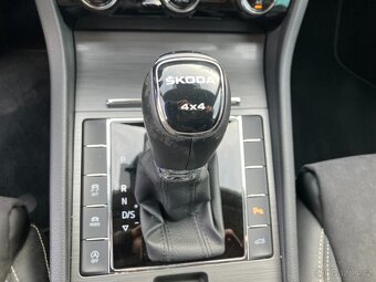 Škoda Superb 2.0TDI 147kW 4X4 STYLE DSG / MODEL 2023, ČR/ - 19