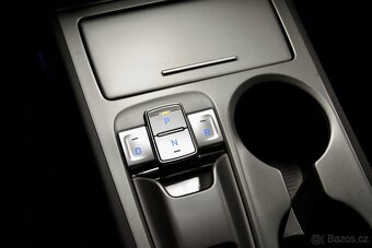 Hyundai Kona ELEKTIC EV X LINE 64KW Majitel - 19