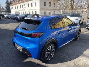 Peugeot e-208 / GT - 19