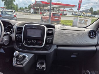 RENAULT TRAFIC III / ČR / NEHAVAROVANÝ / TOP STAV - 19