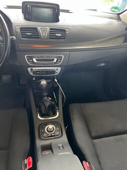 Renault Megane 2013 - 19