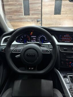 AUDI RS PERFOROVANY ZKOSENY VOLANT - 19