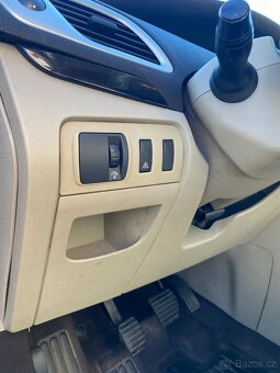 Renault megane scenic - 19