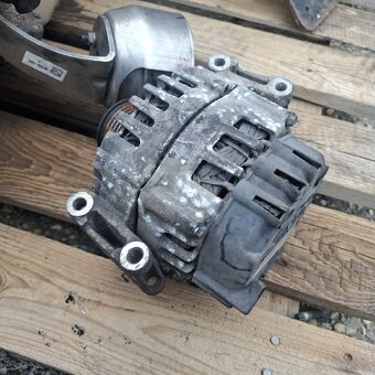 Mercedes díly 2015 - 19