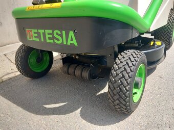 Prodám zahradní traktor Etesia Bahia 14Hp Hydro - 19