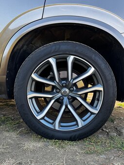 Volvo xc90 top výbava + zimní kola - 19
