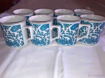 Porcelán a skleničky - 19