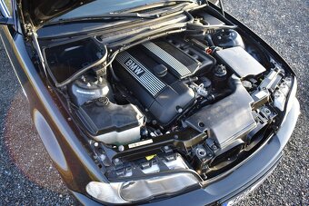 BMW e46 330i CABRIO,MANUÁL,BEZ KOROZE,NOVÁ STŘECHA,SERVIS - 19