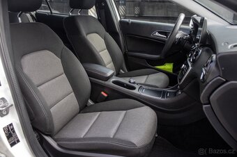 Mercedes-Benz GLA 180 A/T - 19