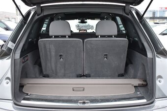 Audi Q7 3.0 TDI 200kW S-LINE 7.MÍST TAŽNÉ BOSE PANO. ČR - 19
