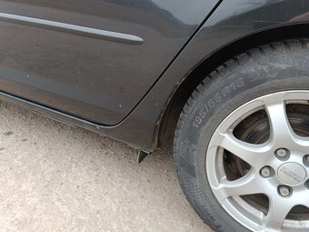 Mazda 3 1,4i klima Nové v ČR 2008 - 19