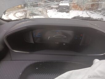 Peugeot 2008 CR doklady 2024 - 19