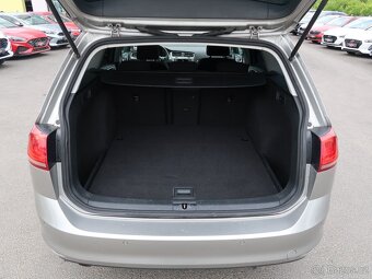 Volkswagen Golf 1.6TDi,81kW,Aut.klima,tažné - 19