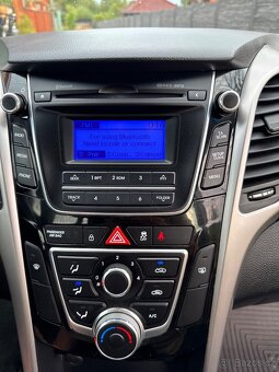 Hyundai i30 combi 1.6 88kW Nové v ČR 5/2026 najeto  93 885km - 19